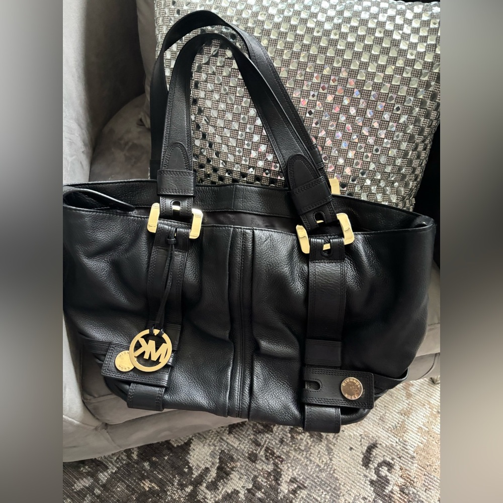 Michael Kors, black pebbled, leather harness, tote bag purse, extra large